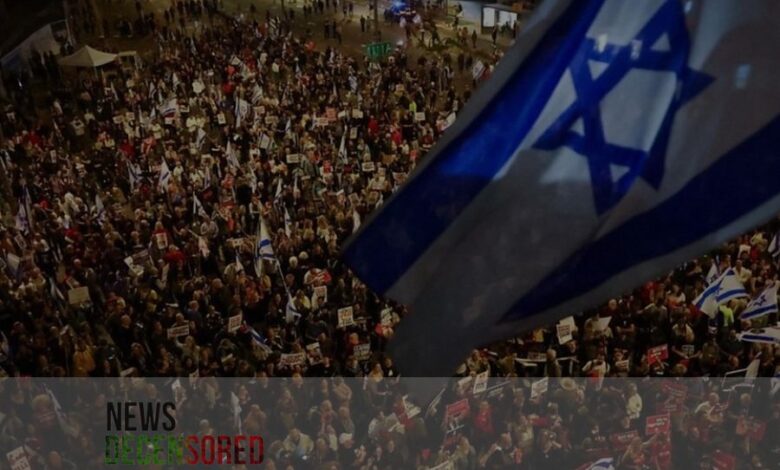 Thousands of People Protest in Tel-Aviv for an Immediate Ceasefire and Resignation of Netanyahu