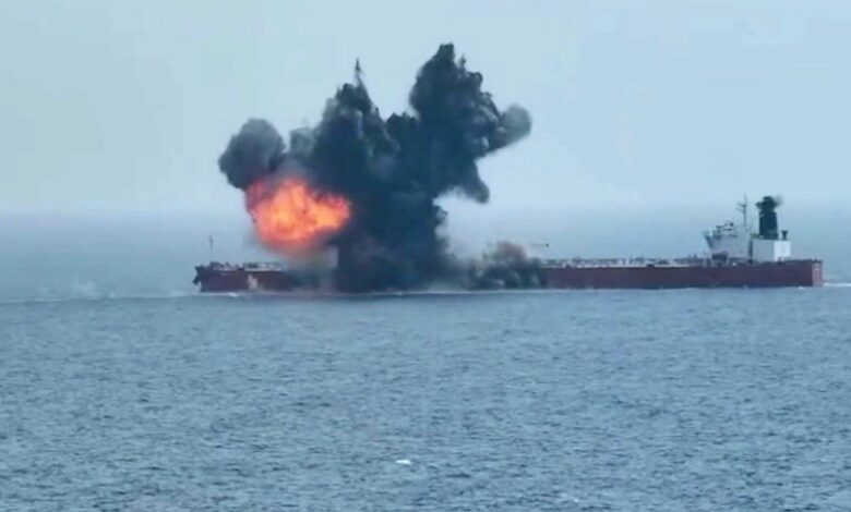 Greek-Flagged Tanker Attacked by Yemen's Houthi Rebels: EU Confirms No Oil Spill in the Red Sea