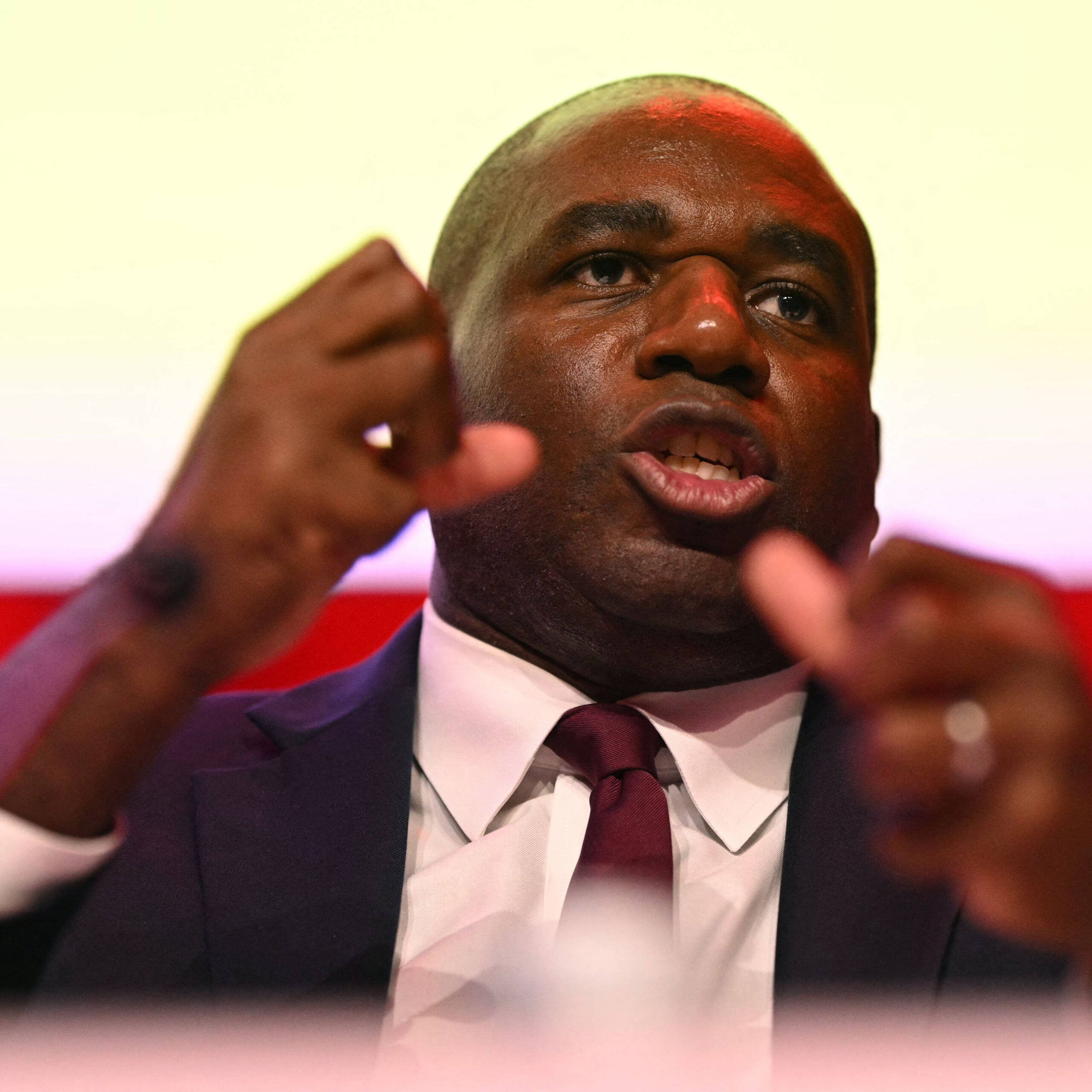 David Lammy Says Deeply Alarmed Over Israeli Airstrikes in Lebanon, Urges Immediate Ceasefire.