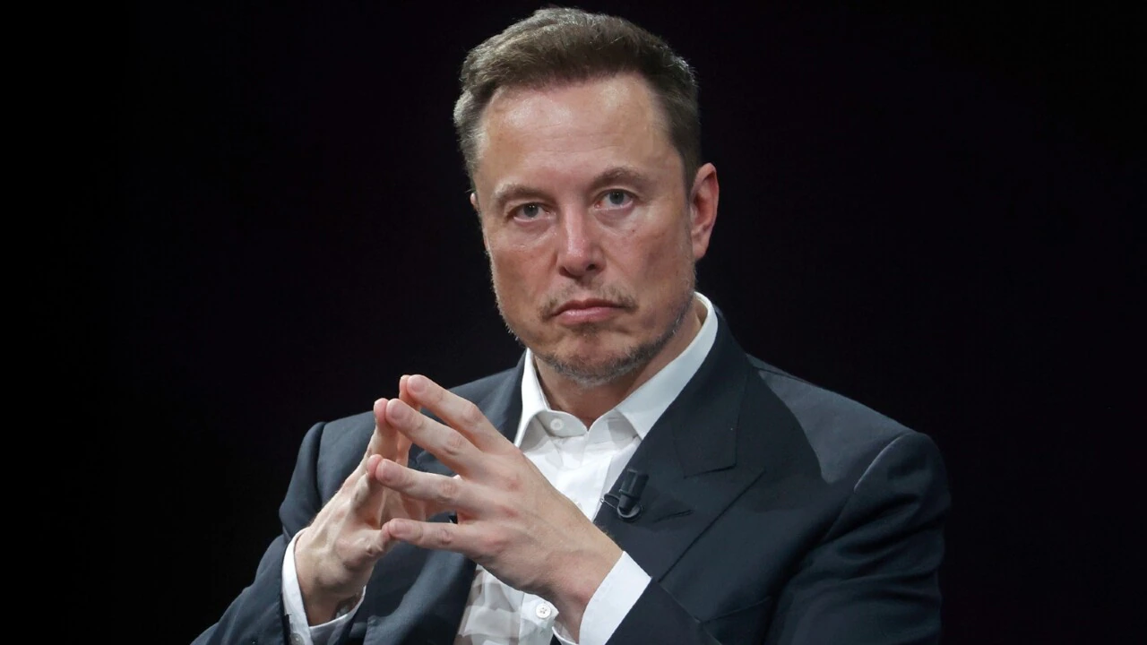 Elon Musk’s Four-Year Mars Plan Sparks Interest, Raises Questions