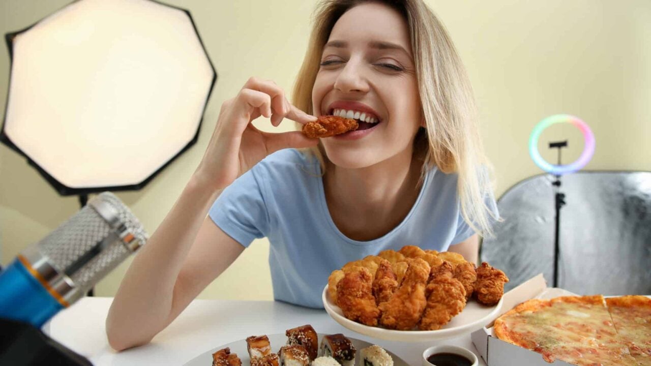 Influencers Promote ‘Healthy’ Diets While Secretly Snacking on Junk Food