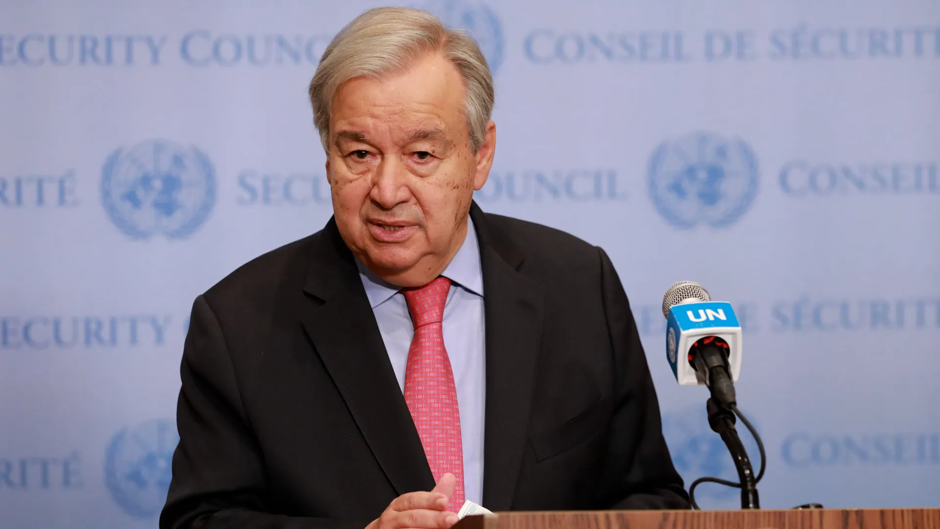 Israel bans UN chief from entering the country in response to Iran attack.