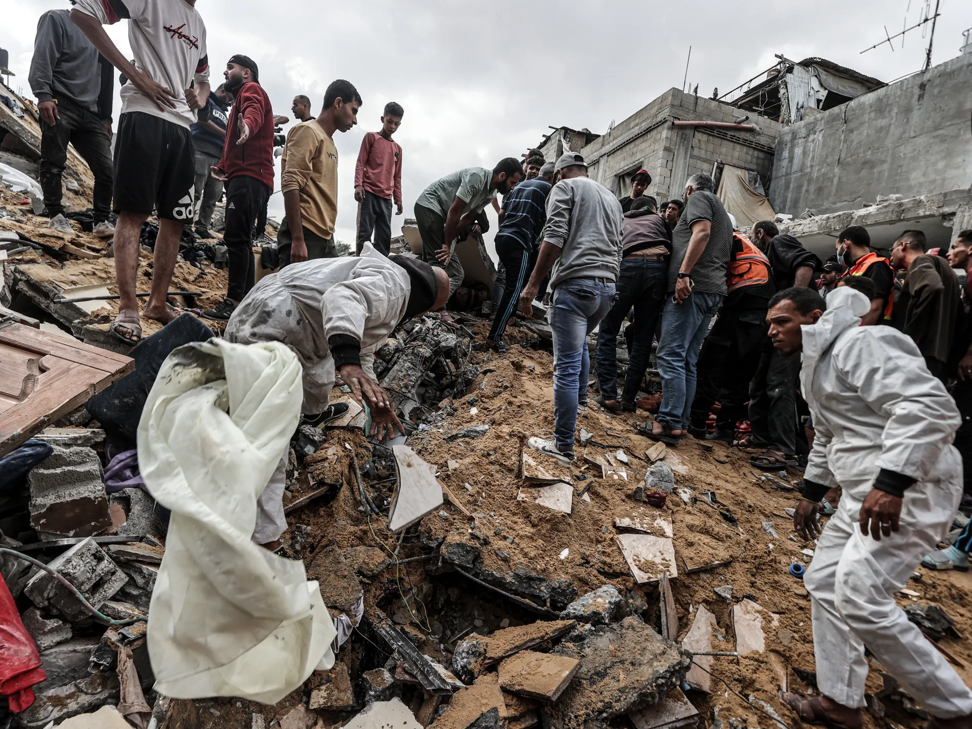 Israeli Forces Advance into Gaza’s Nuseirat Camp Amid Intensifying Conflict